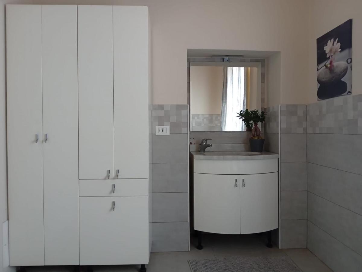 Appartamento La Torretta Porcari エクステリア 写真