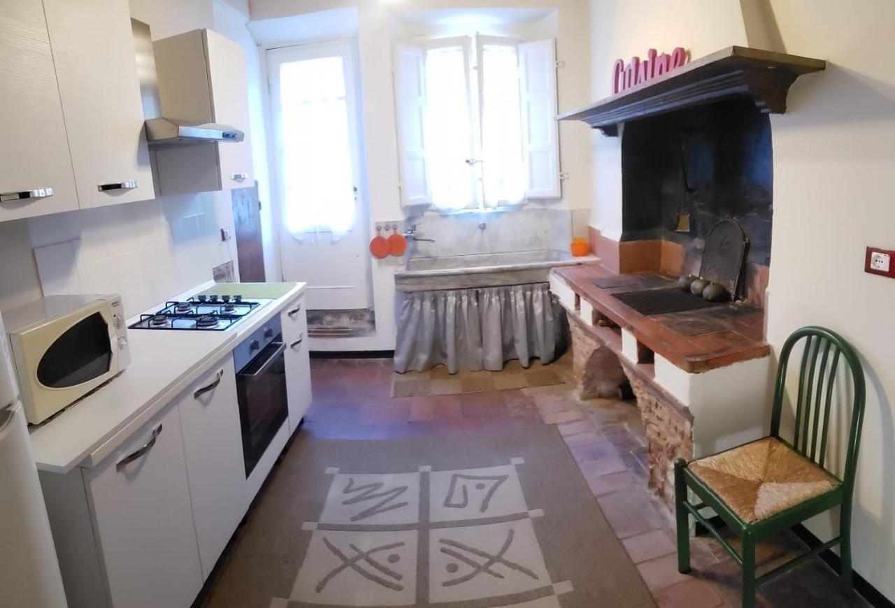 Appartamento La Torretta Porcari エクステリア 写真