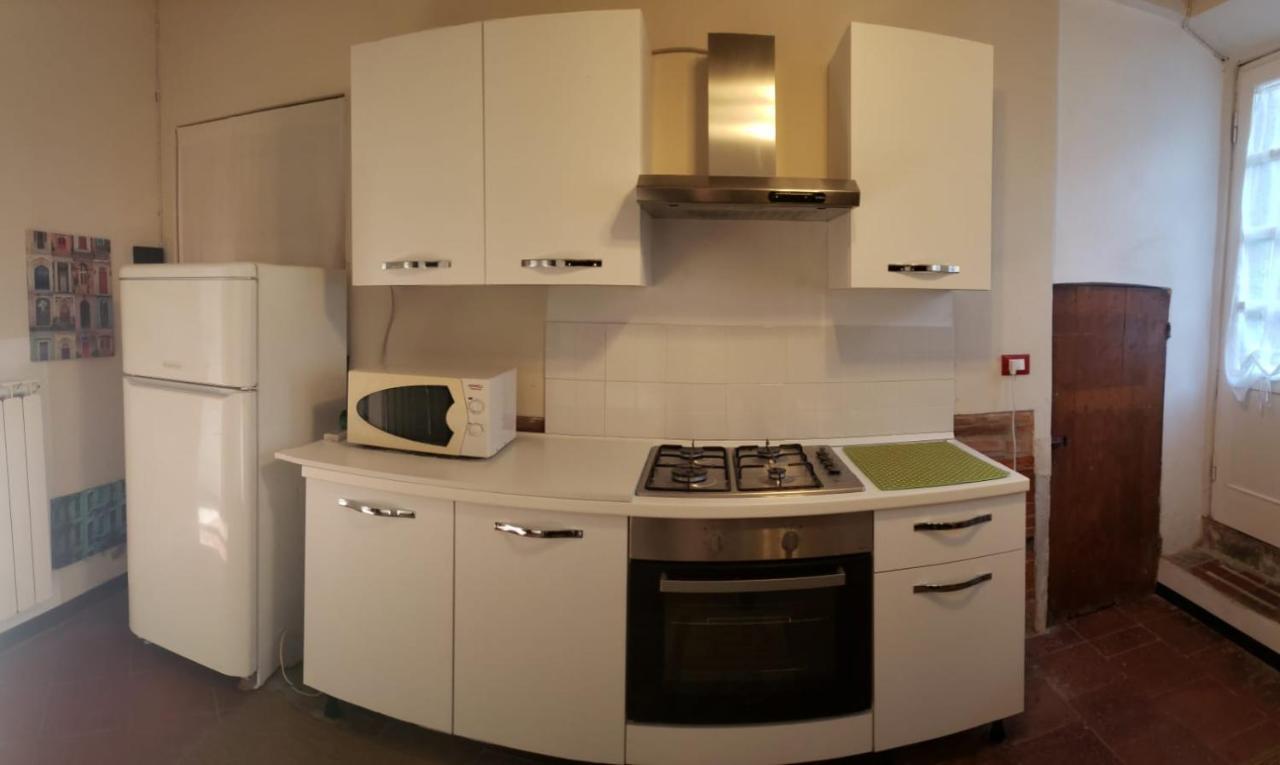 Appartamento La Torretta Porcari エクステリア 写真